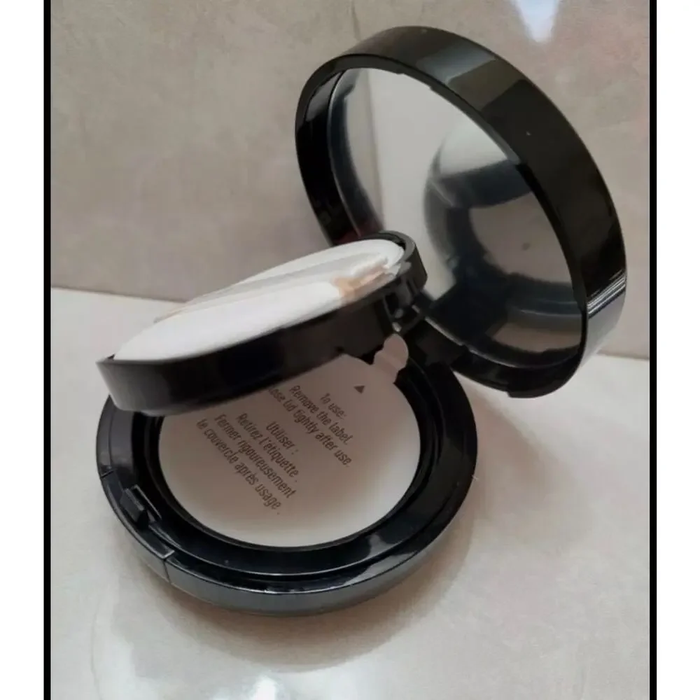 Mally Beauty Flawless Finish Foundation - Light